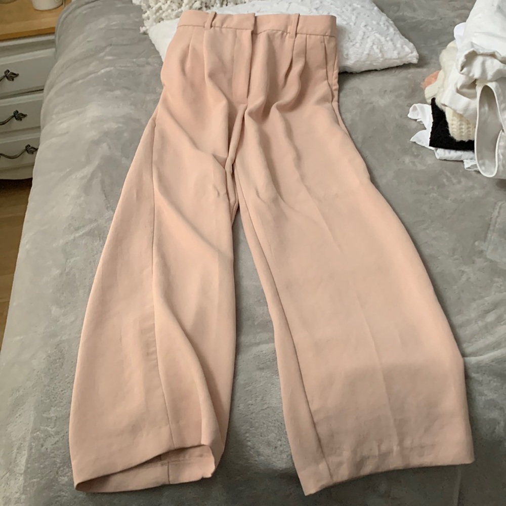 Pink trouser